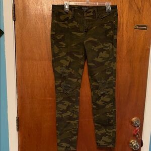 Judy Blue Green Camo Skinny Jeans